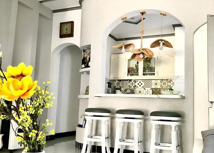 Khách sạn Hoàng Nga 1 *
