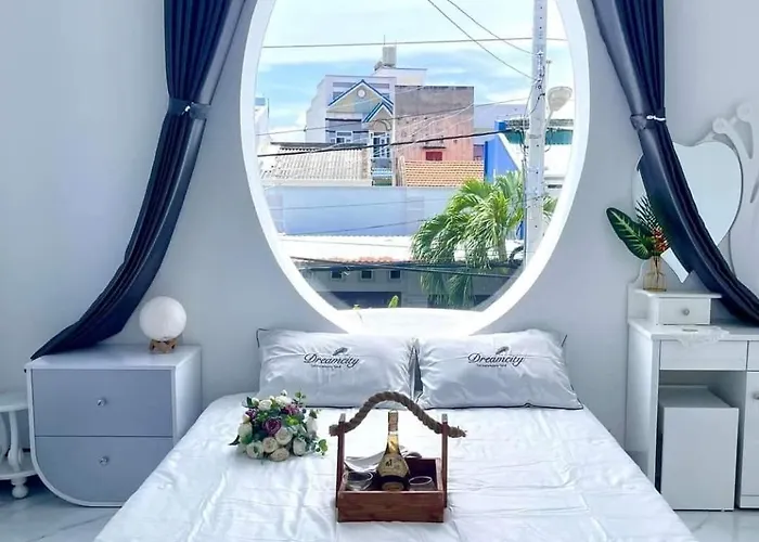 Hoàng Nga 1 Khách sạn *